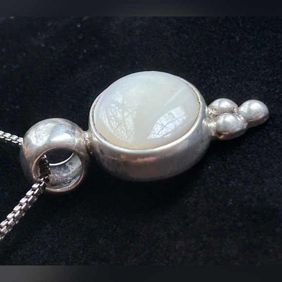 Vintage Mexico Sterling Silver Pendant with Natural Cats Eye Cabochon - Picture 6 of 11